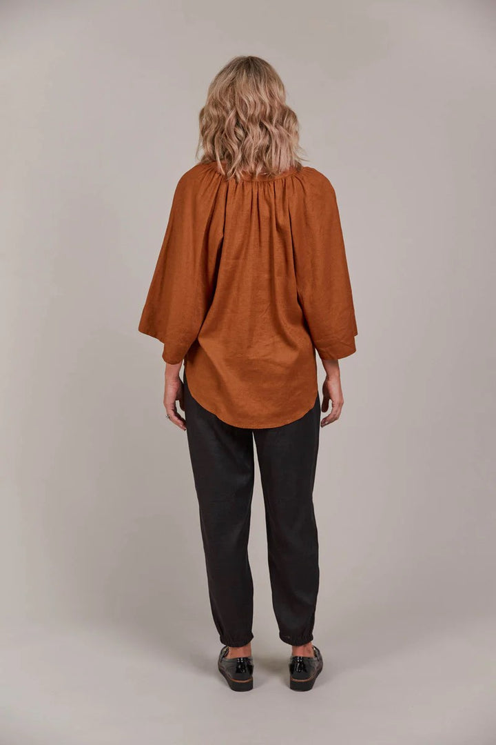 Laax V Blouse | Hazel