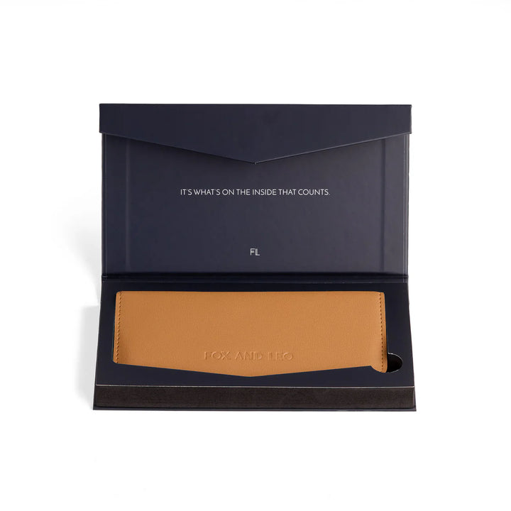 Fox & Leo Swallet | Tan