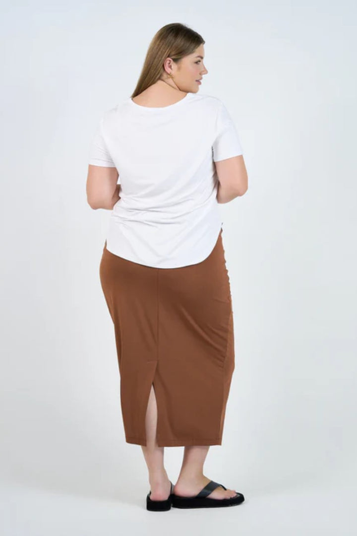 Back view of the Veronica Tee in white, showcased at Ivy Vibe, featuring a relaxed fit and smooth bamboo fabric with a classic, clean silhouette.