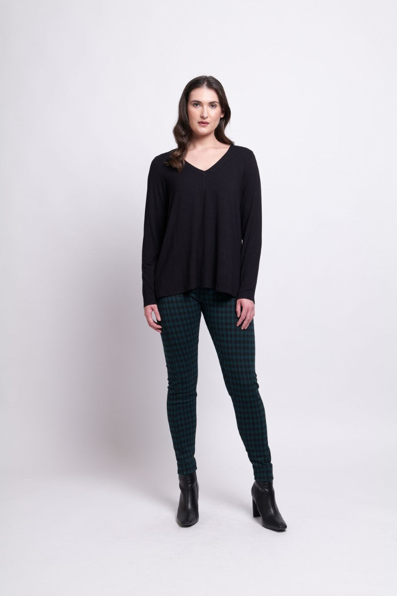 Foil Fine Merino V Neck | Black