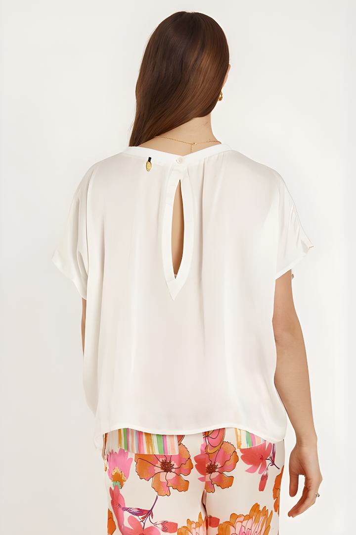 Rubyyaya Bienvenue Tshirt | Cream