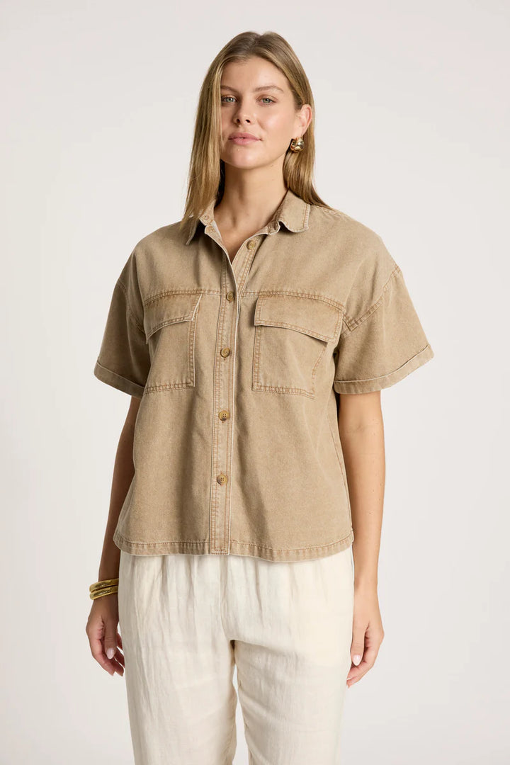 woman wearing Bodhi Denim Shirt in Fawn