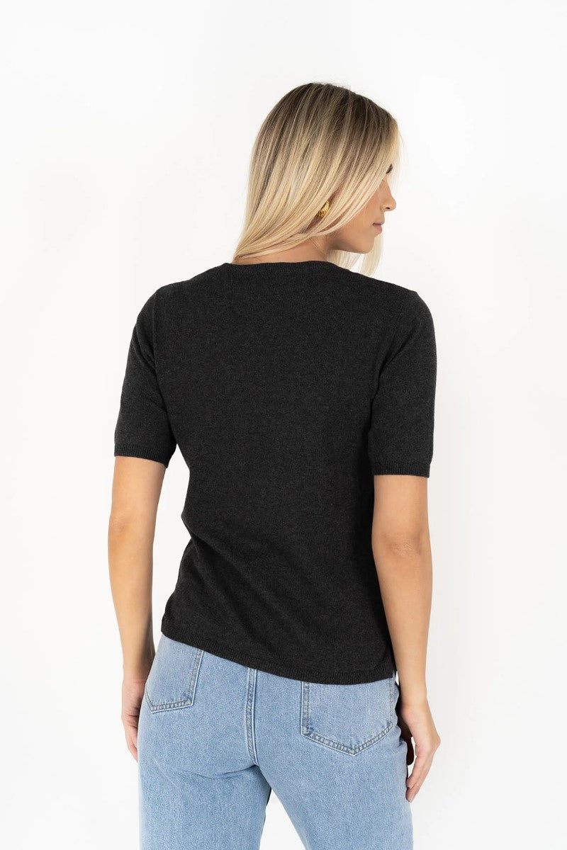 Kiki Tee