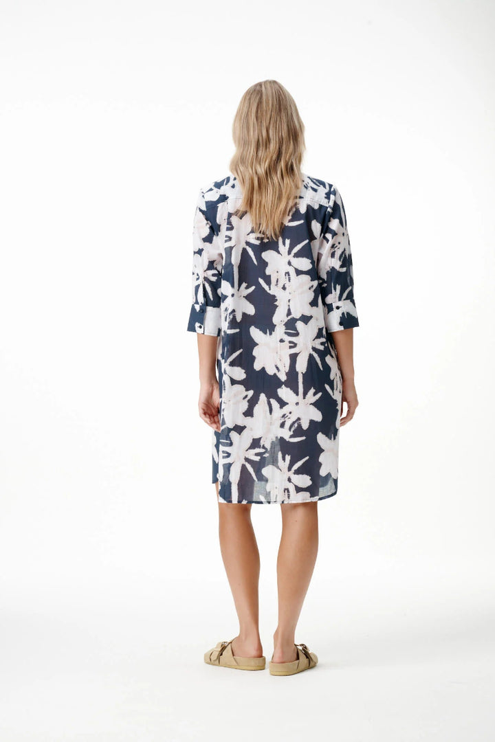 ONE SEASON Middy Daisy | Indigo Leaf