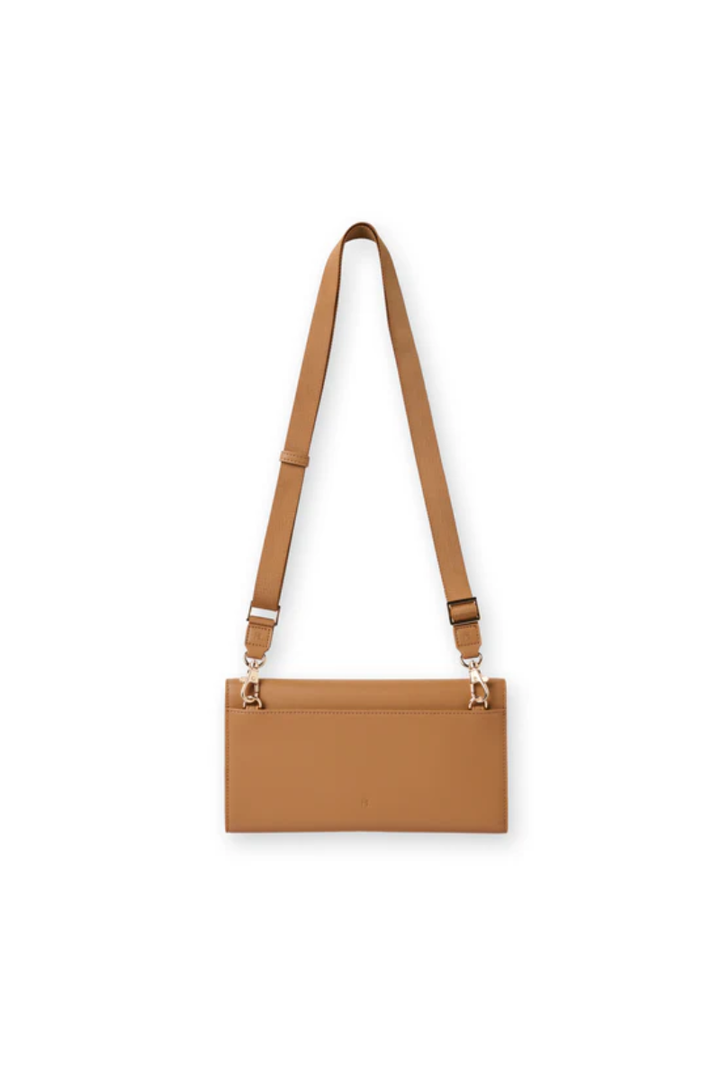 Fox &amp; Leo Traveller