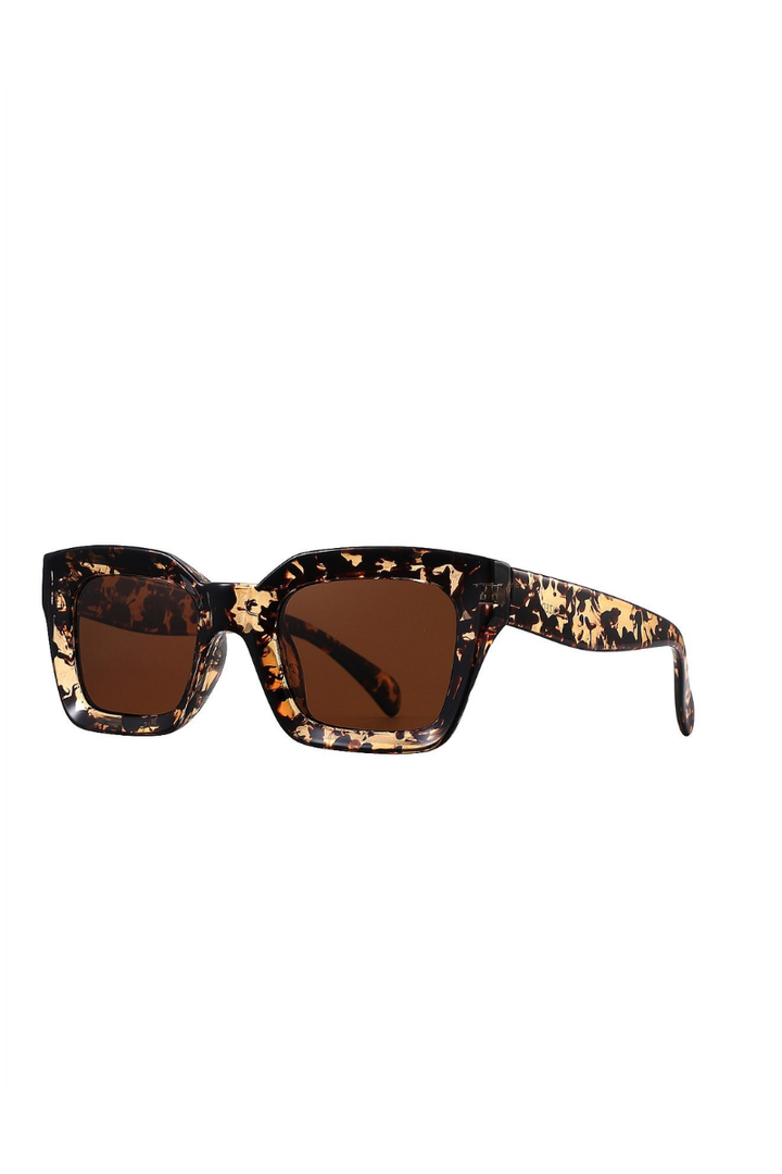 Reality Onassis Sunglasses | Turtle
