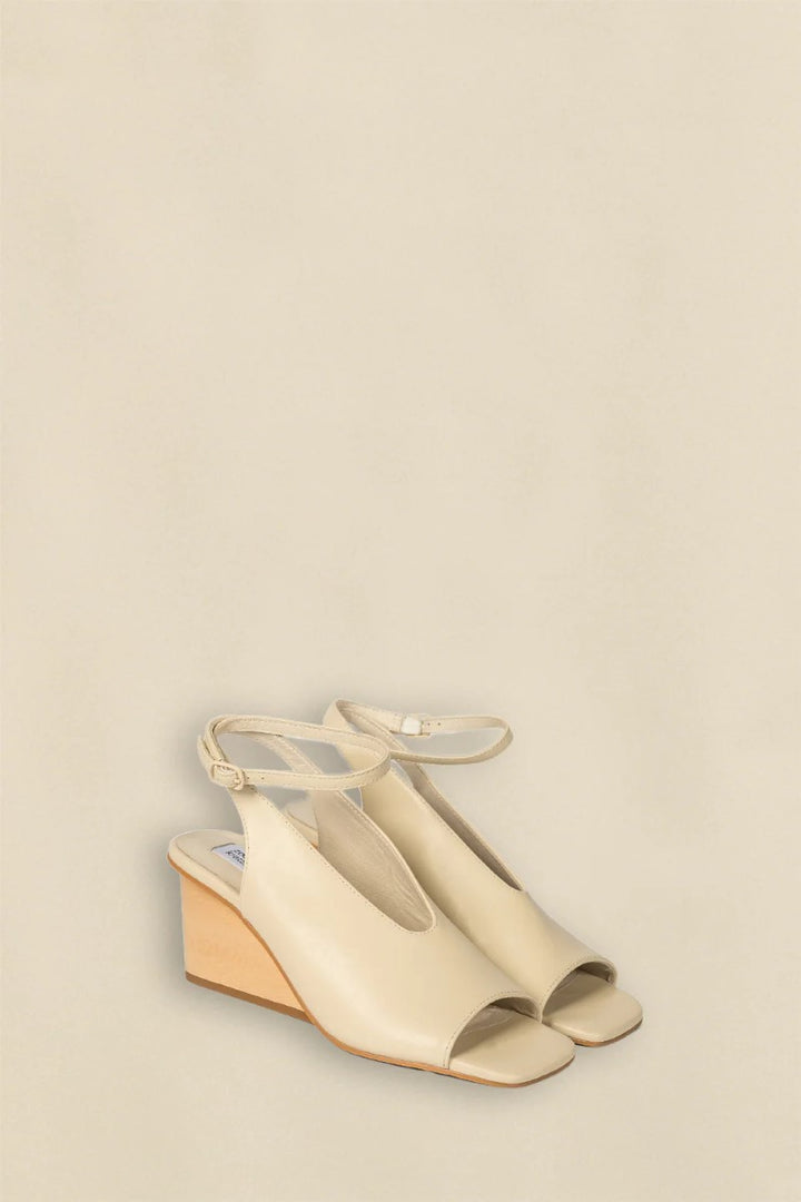 Gala Wedge | Cashew