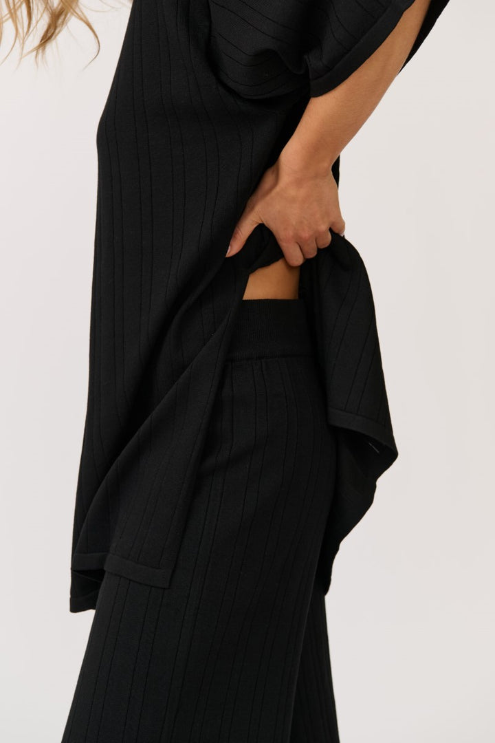 Cartel & Willow Trisha Top | Black