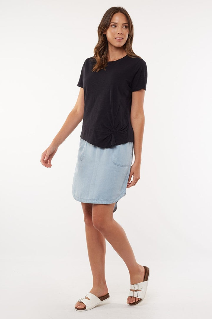 knot front tee - black TEE foxwood 